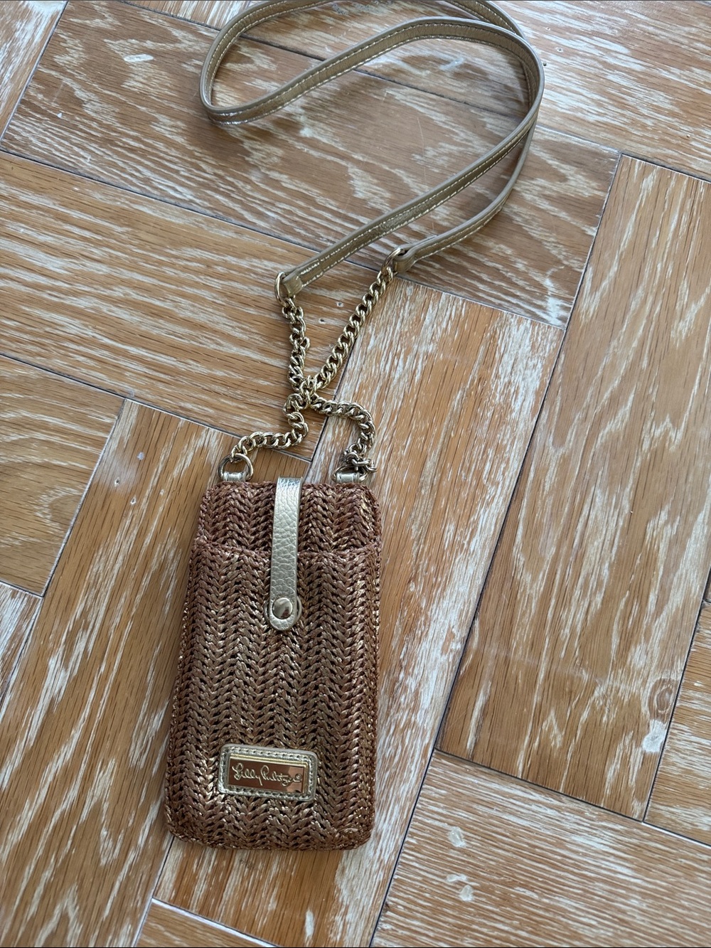 Lilly Pulitzer Brown Raffia Crossbody Phone Bag with Gold Chain